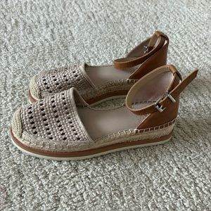 Vince Camuto Espadrille Sandal size 6